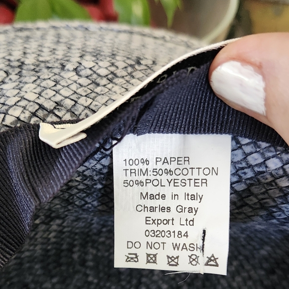 Helene Berman London Hat - Picture 5 of 8